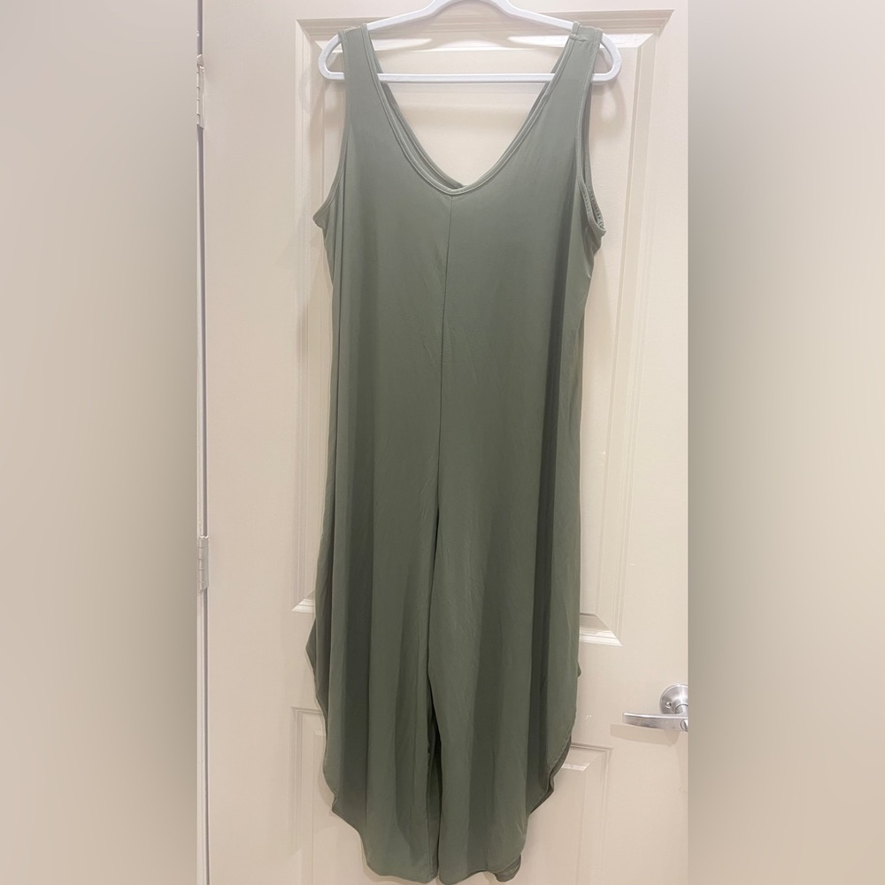 Nicole Miller New York Sage Green Wide-Leg Jumpsuit Women’s XL | Palazzo Style